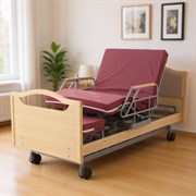 Кровать электрическая Med-Mos DB-2B с поворотным креслом в правую сторону (светлое дерево) с регулировкой высоты Кровать электрическая Med-Mos DB-2B с поворотным креслом в правую сторону (светлое дерево) с регулировкой высоты